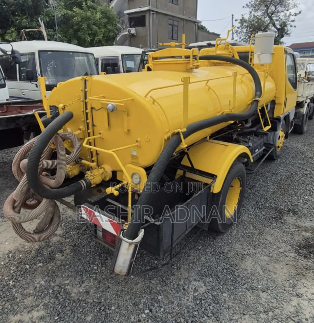 Mitsubishi Canter Water Bowser Tanker Truck Unregistered.