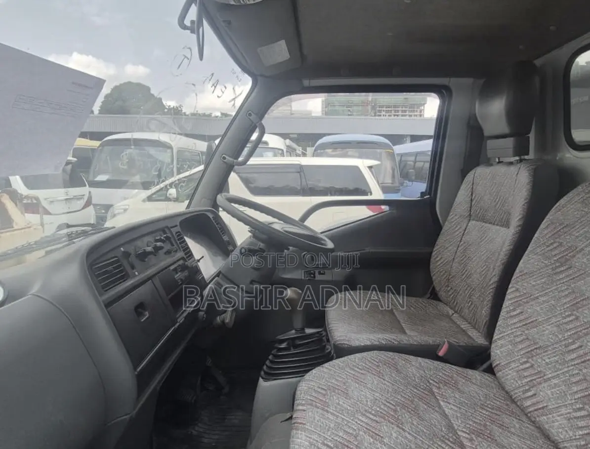 Mitsubishi Canter Water Bowser Tanker Truck Unregistered.