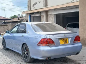 Toyota Crown 2004 Blue