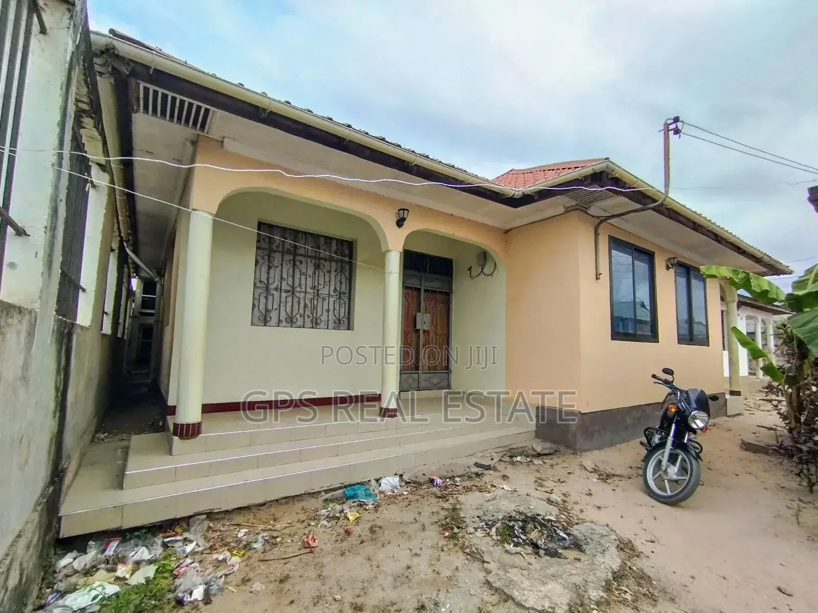 3bdrm House in Buza Karibu Na, Ilala for sale