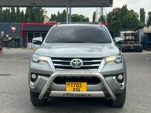 Toyota Fortuner 2017 Gray