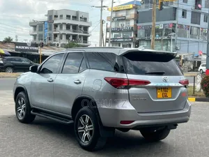 Toyota Fortuner 2017 Gray