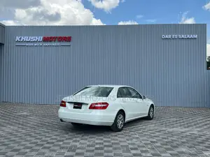 Mercedes-Benz E250 2009 White