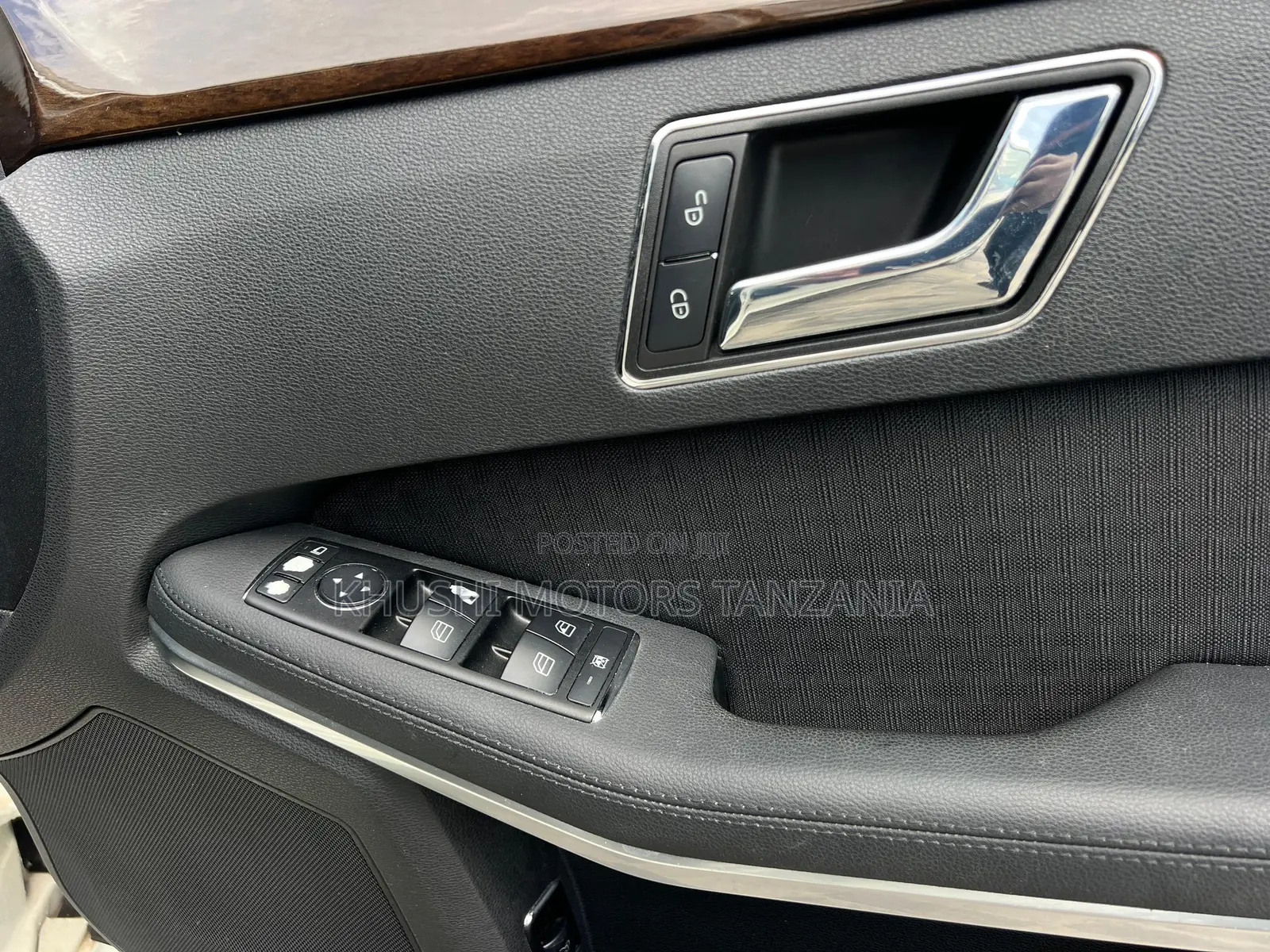Mercedes-Benz E250 2009 White