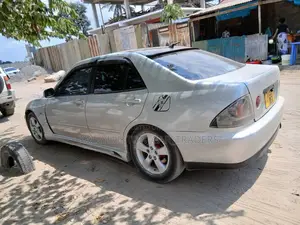 Toyota Altezza 2004 Silver