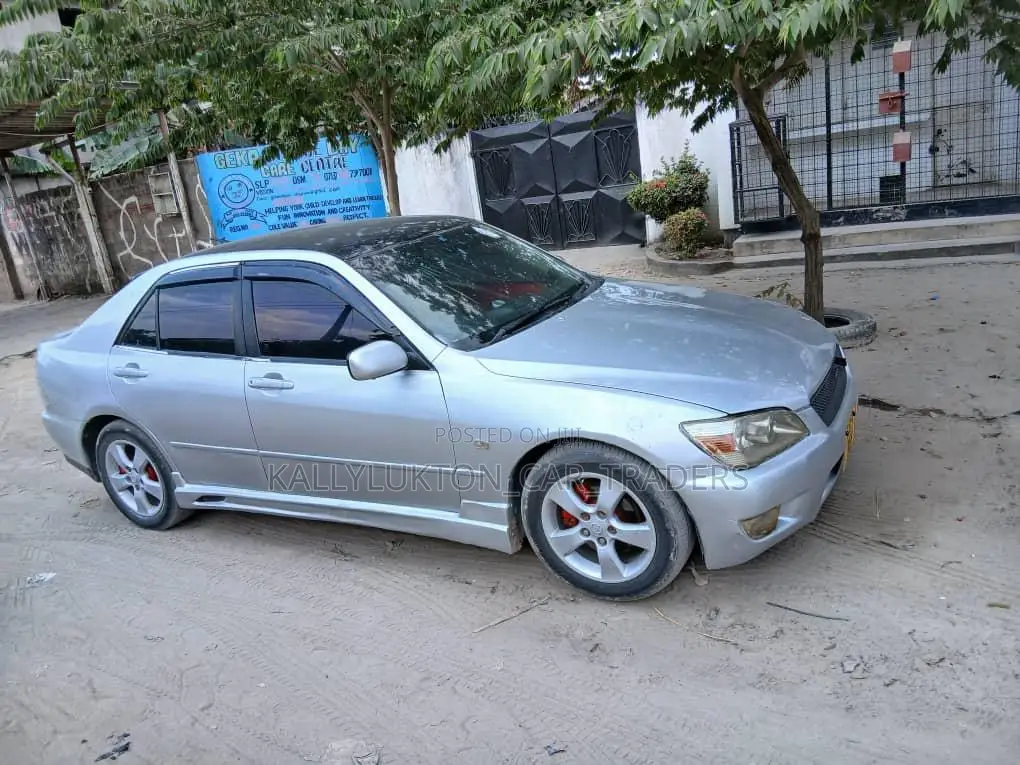 Toyota Altezza 2004 Silver