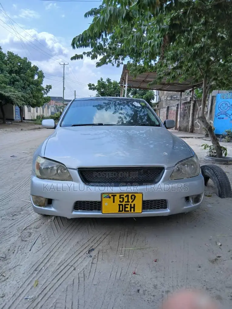 Toyota Altezza 2004 Silver