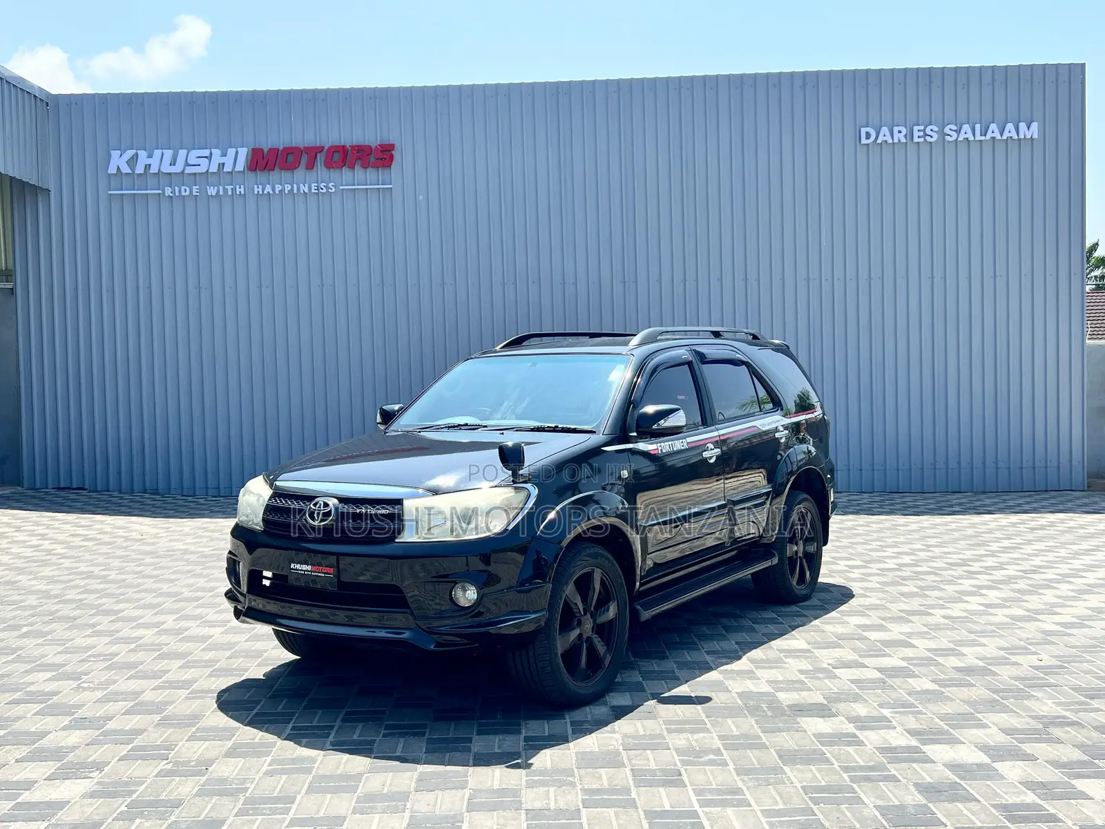 Toyota Fortuner 2005 Black