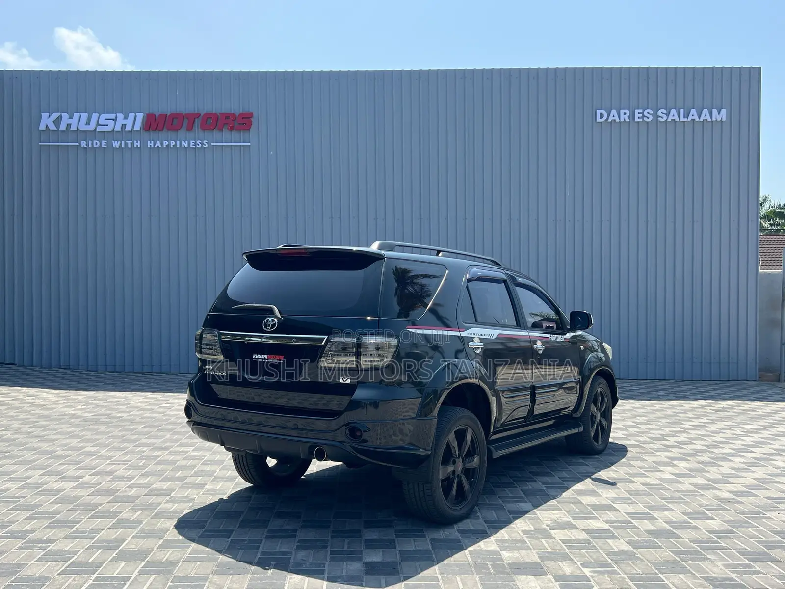 Toyota Fortuner 2005 Black