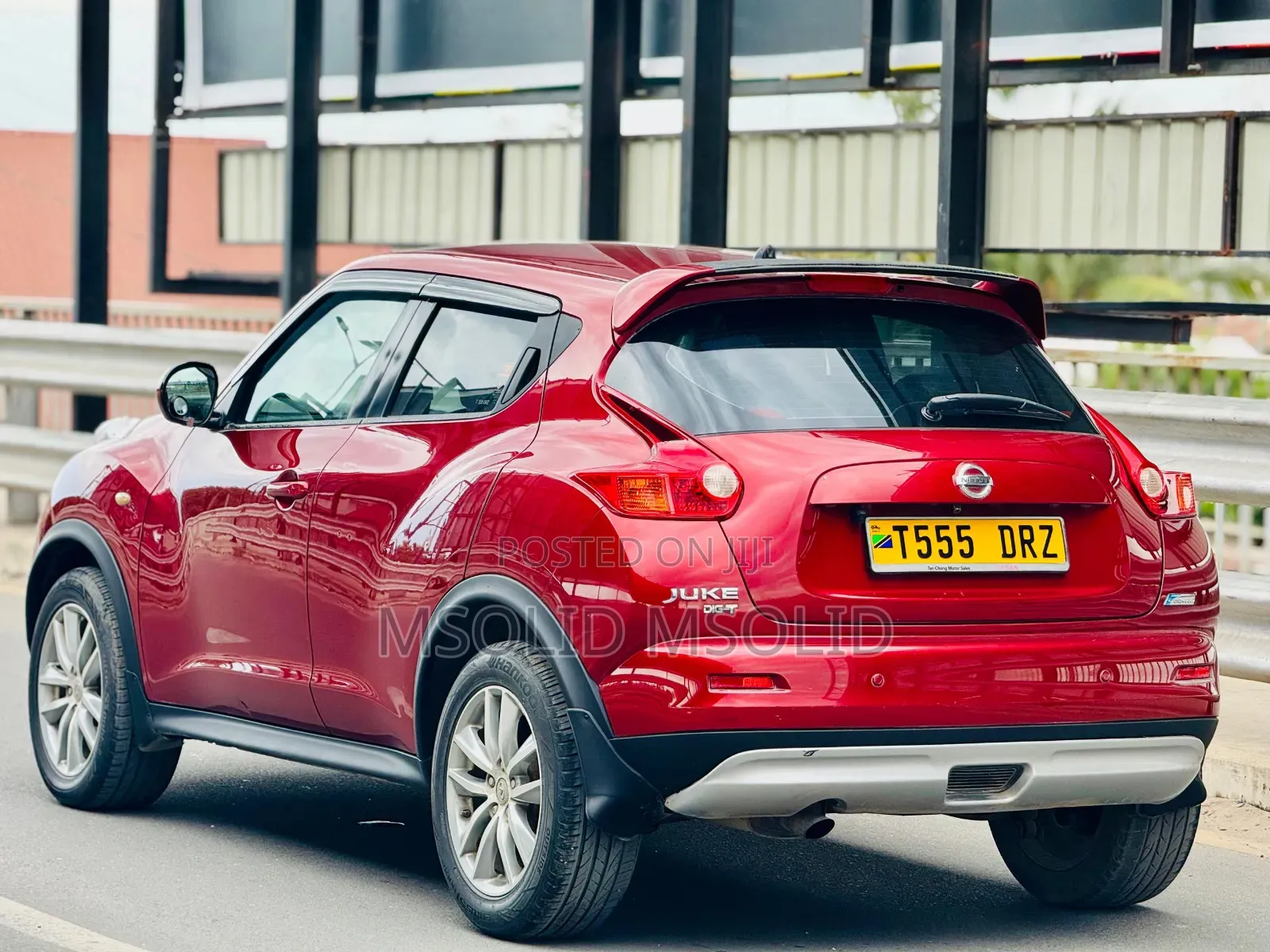 Nissan Juke 2011 Red