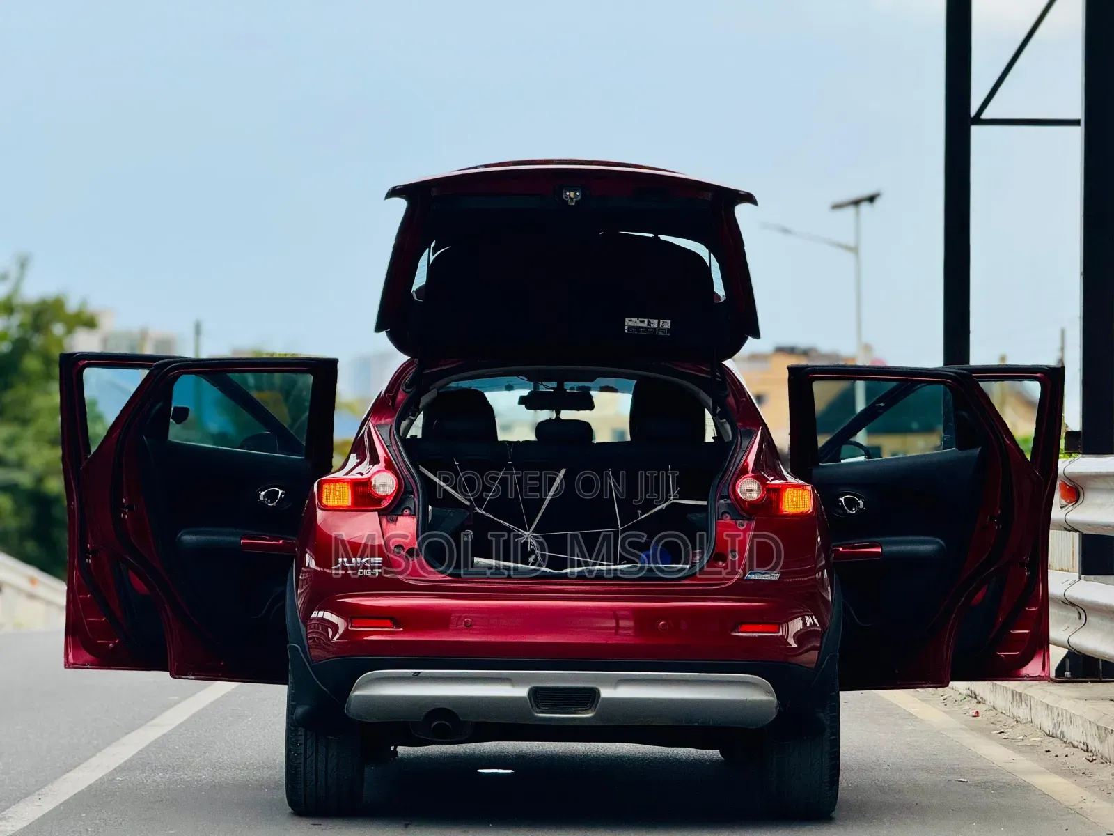 Nissan Juke 2011 Red