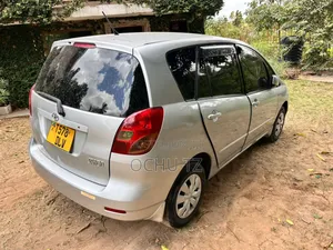 Toyota Corolla Spacio 2004 Silver