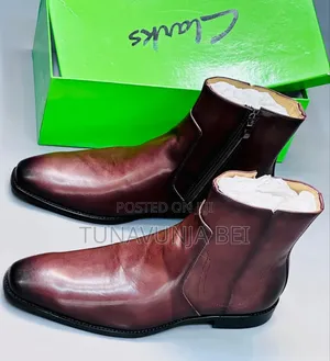 Cracks Leather Boots 