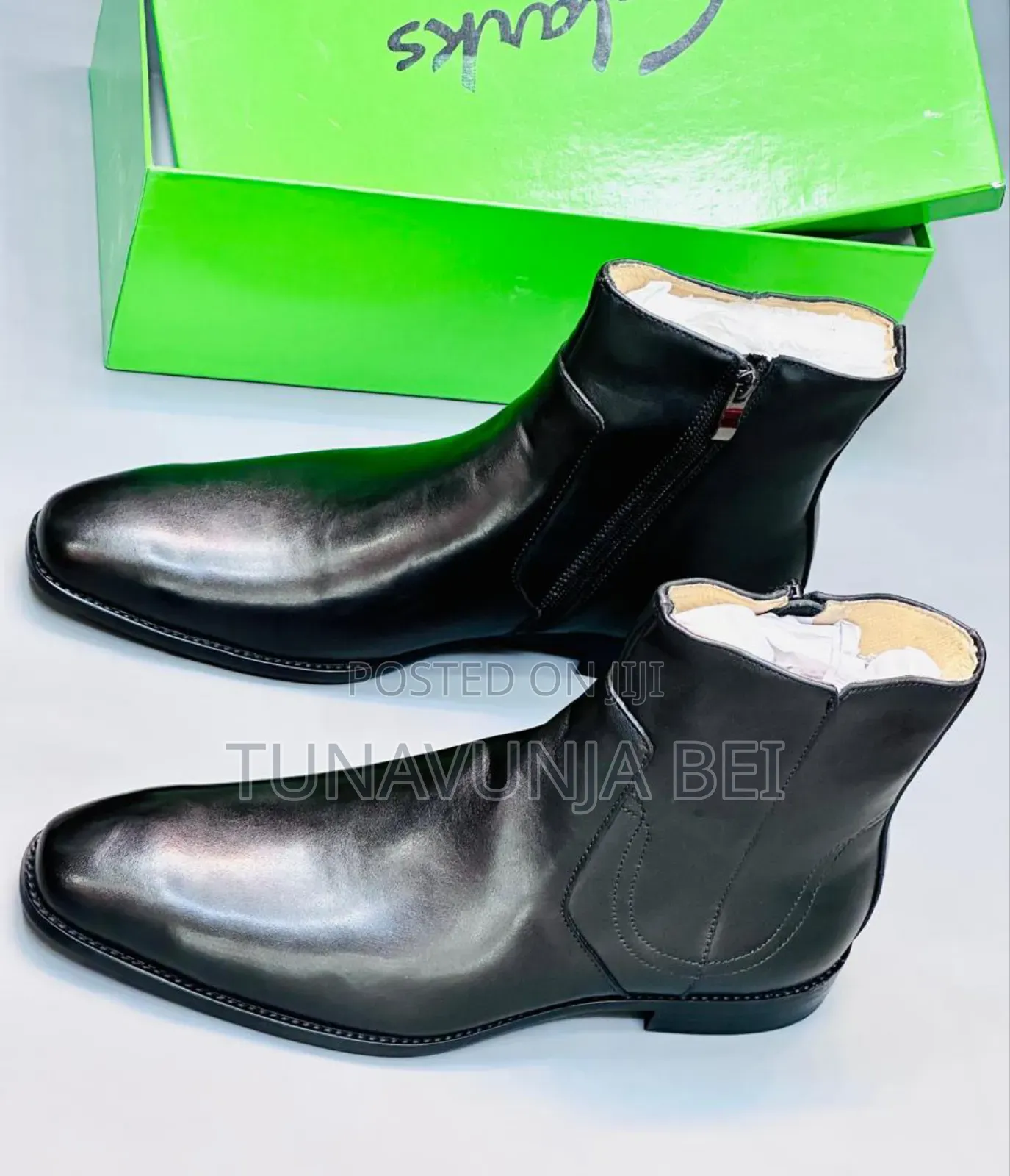 Cracks Leather Boots 