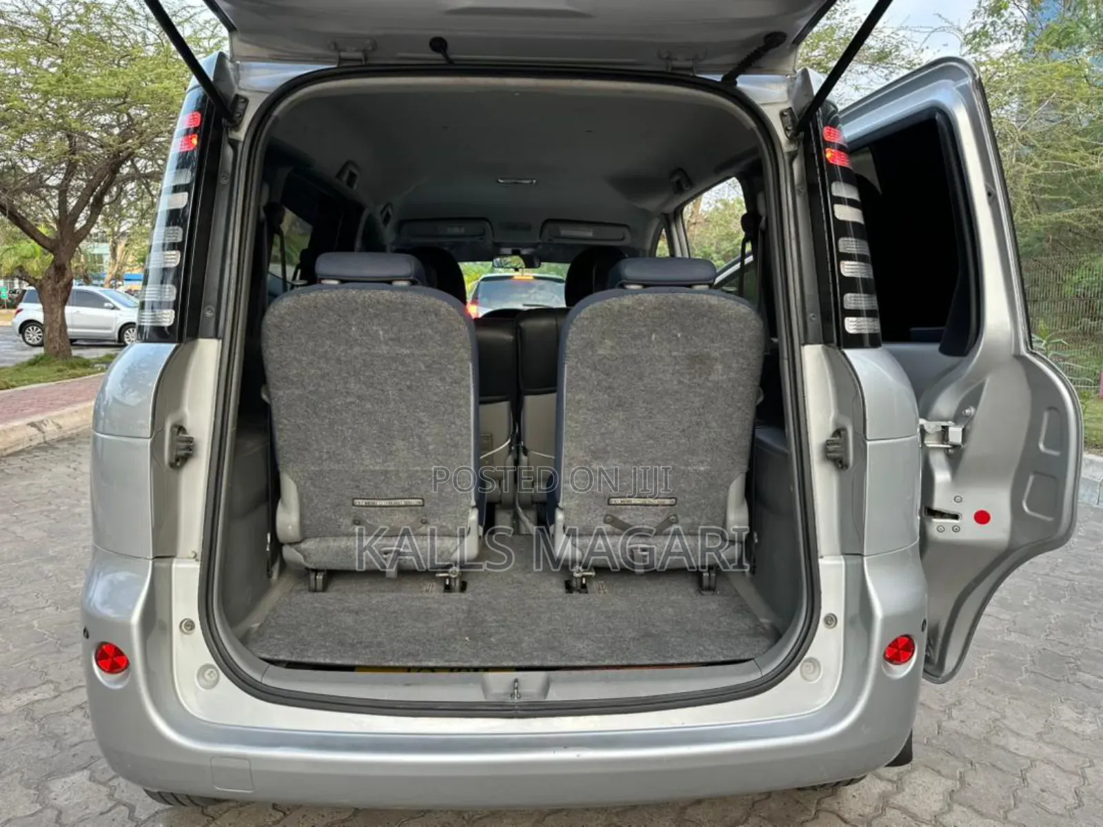 Toyota Sienta 2008 Silver