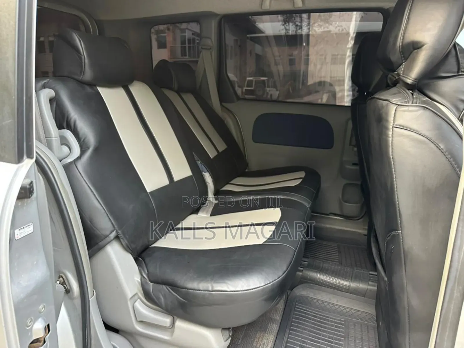 Toyota Sienta 2008 Silver