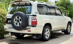 Toyota Land Cruiser 2001 Pearl