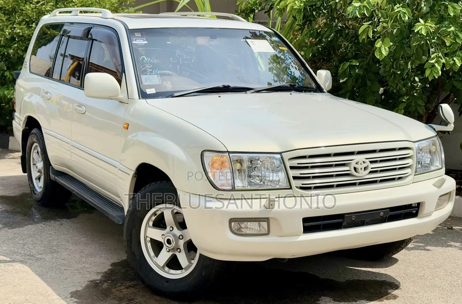 Toyota Land Cruiser 2001 Pearl