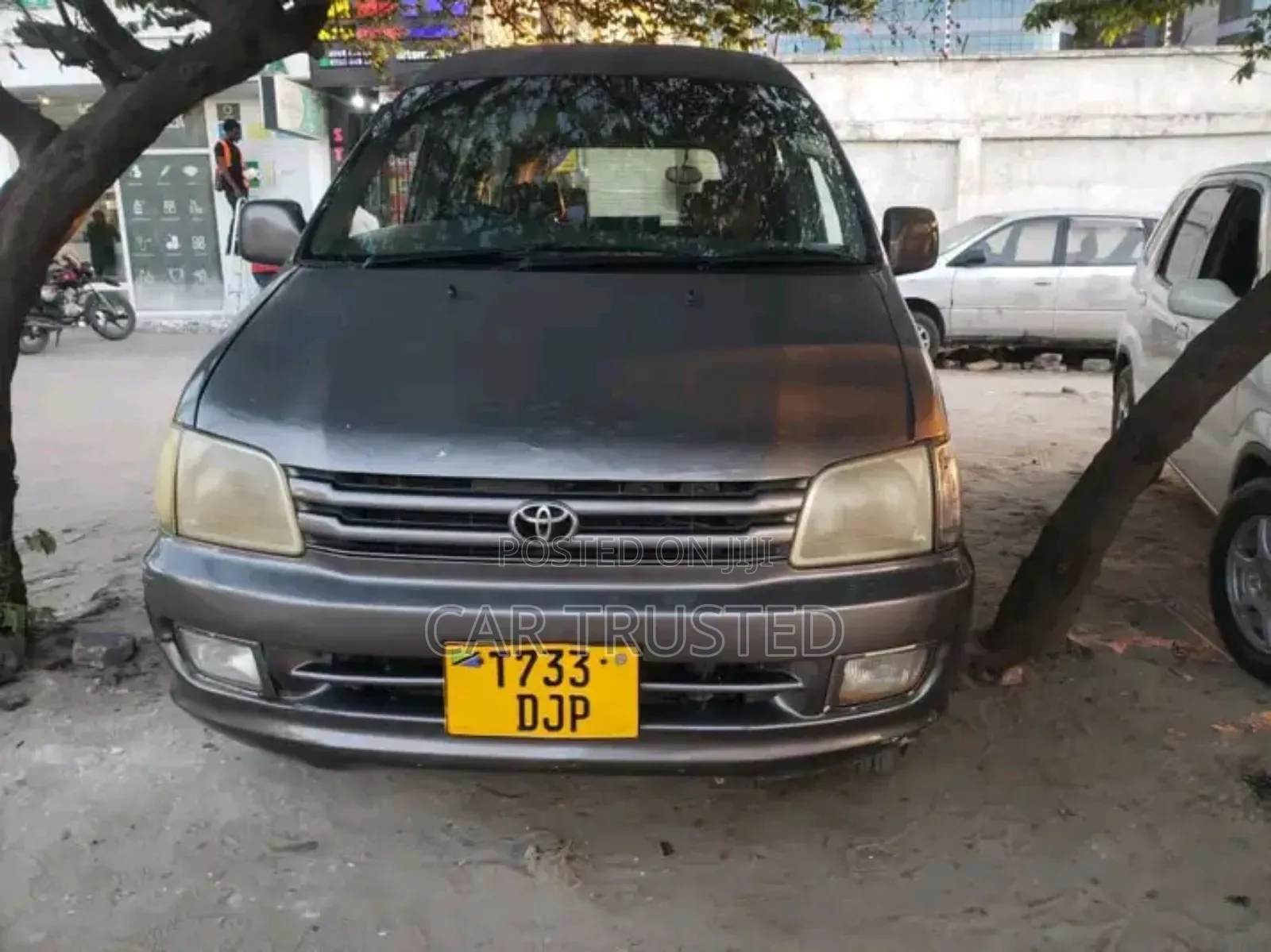 Toyota Noah 2.0 AWD (8 Seater) 2001 Gray