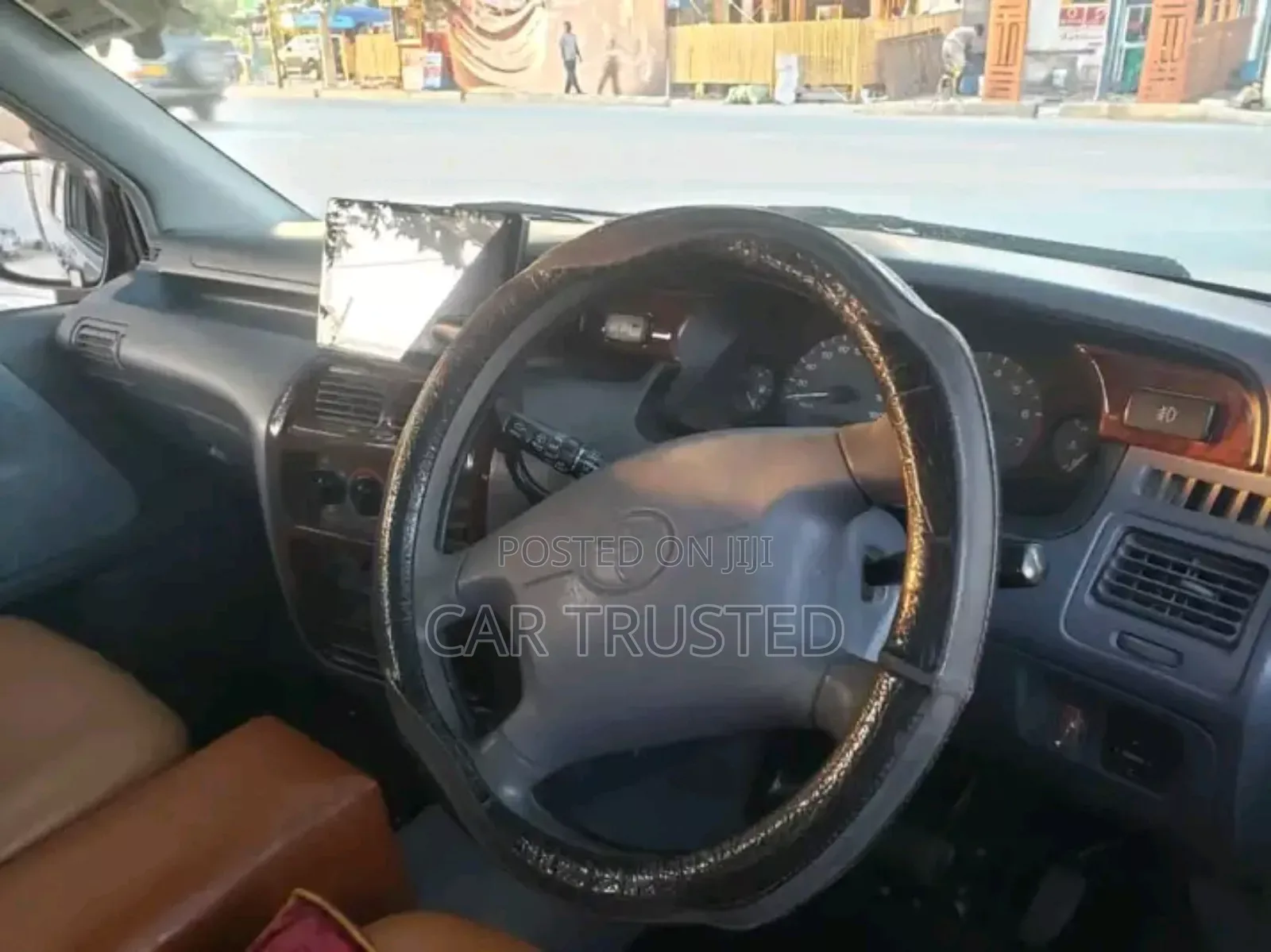 Toyota Noah 2.0 AWD (8 Seater) 2001 Gray