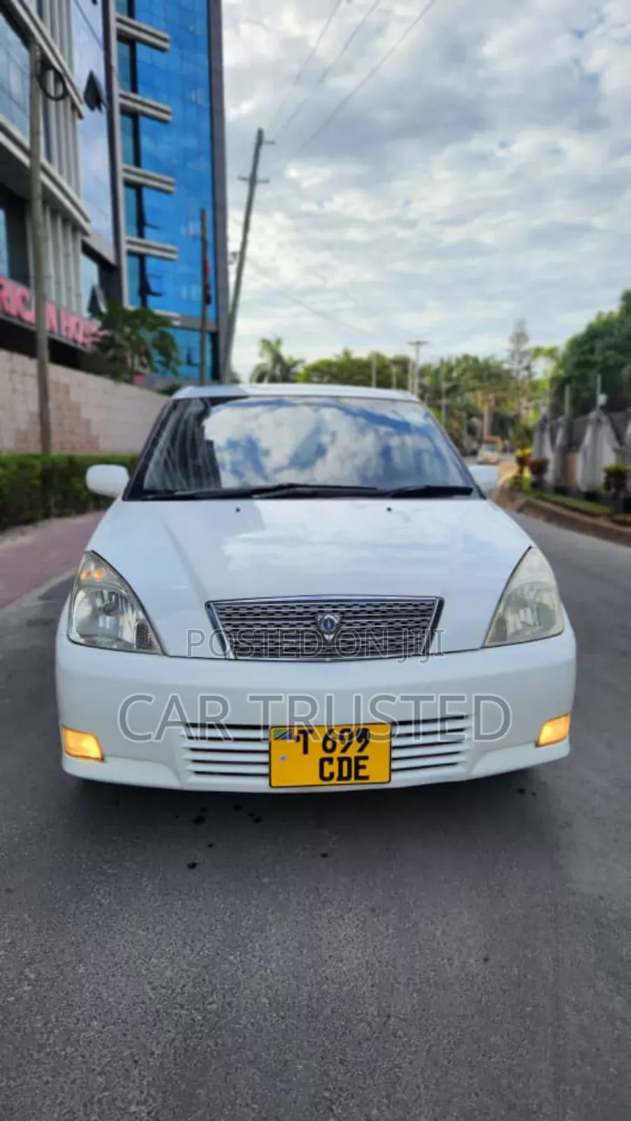 Toyota Opa 2002 White