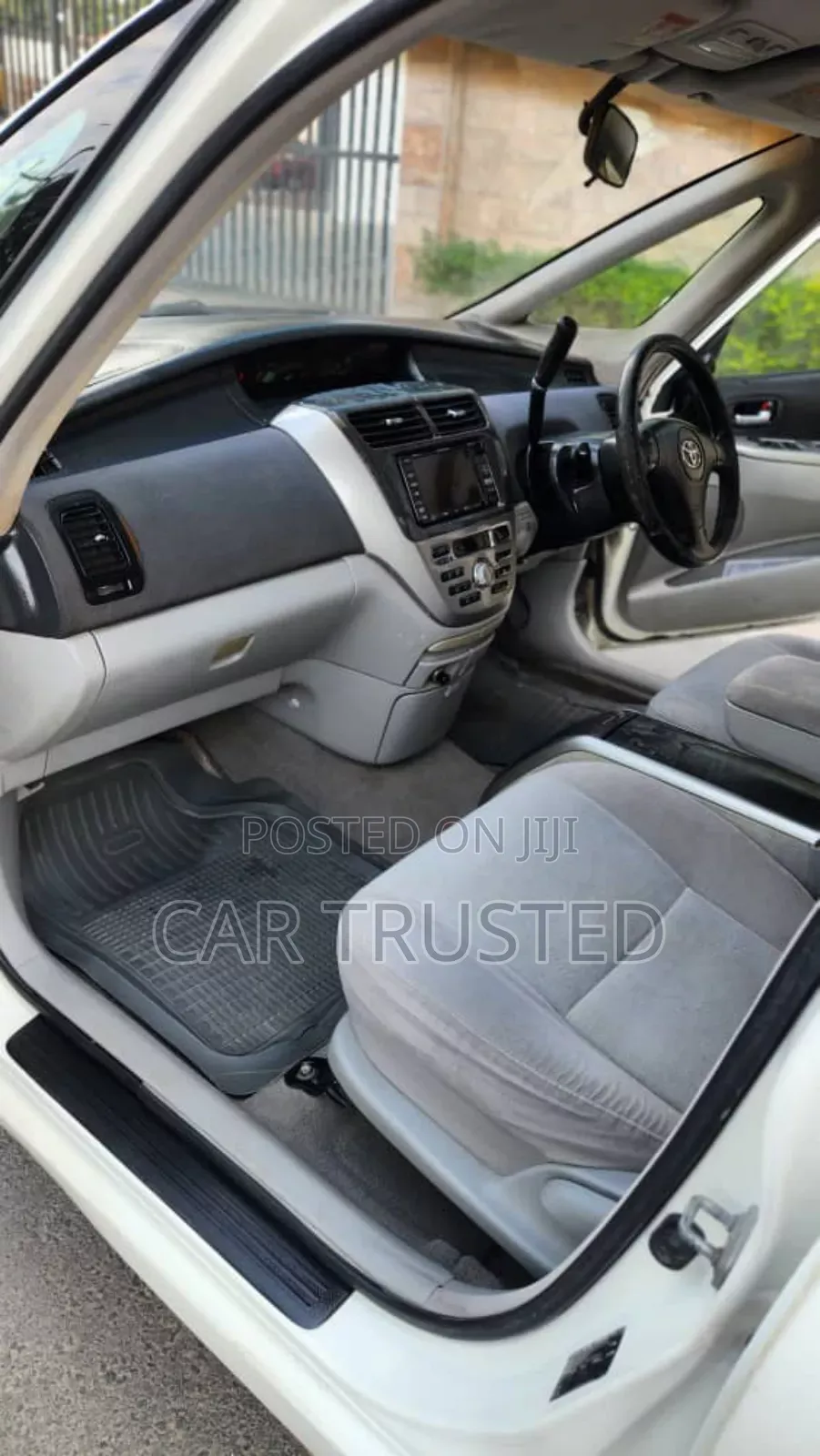 Toyota Opa 2002 White