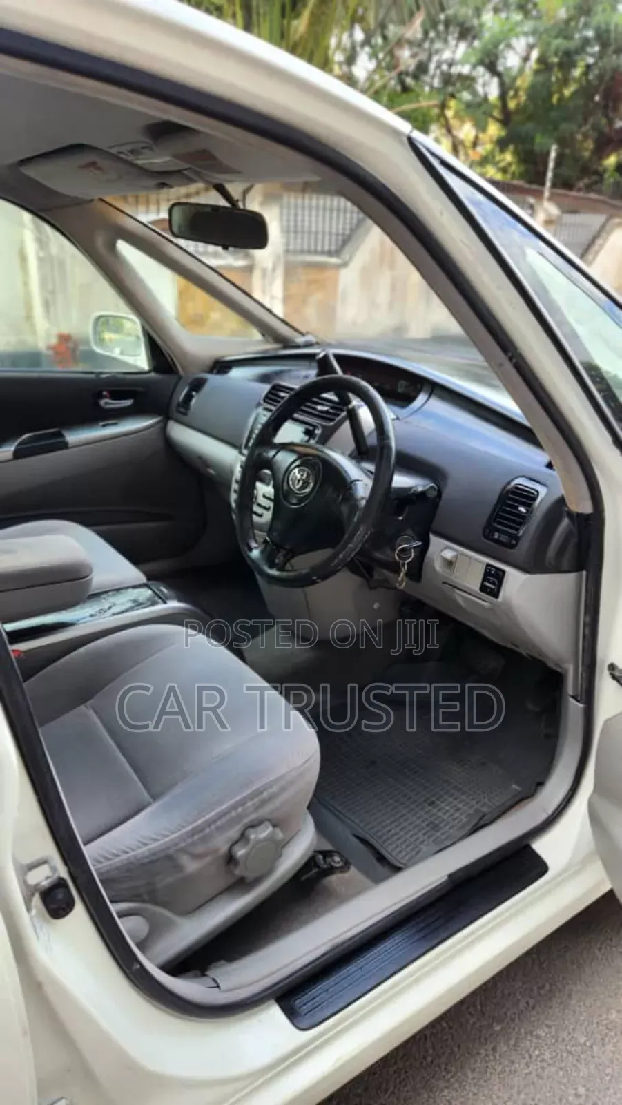 Toyota Opa 2002 White