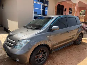 Toyota IST 2004 Gray