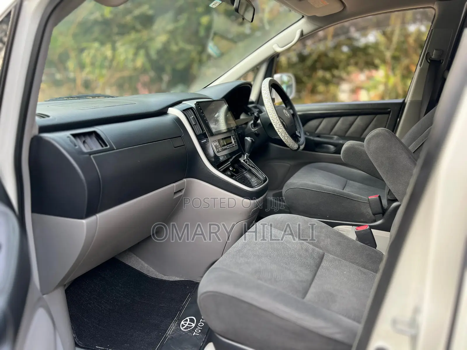Toyota Alphard 2006 White