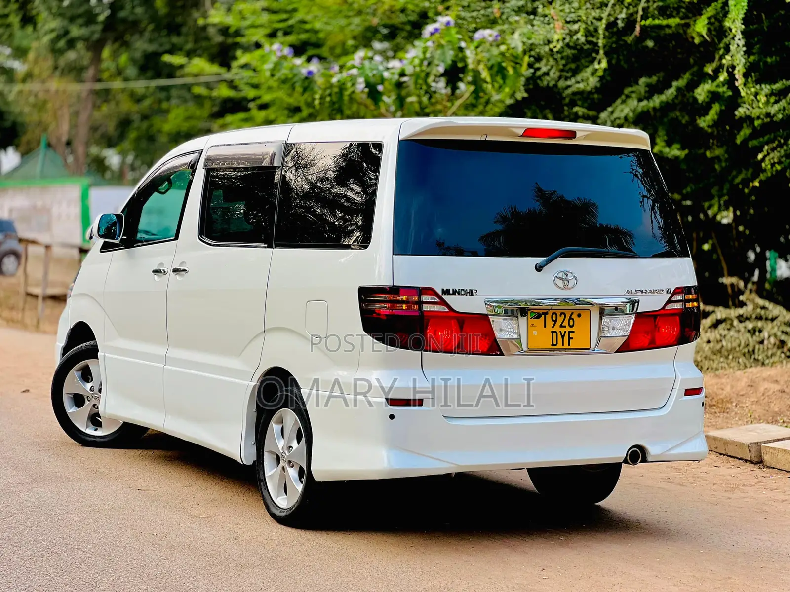 Toyota Alphard 2006 White