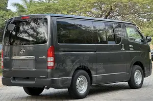 Toyota HiAce 2005 Grey