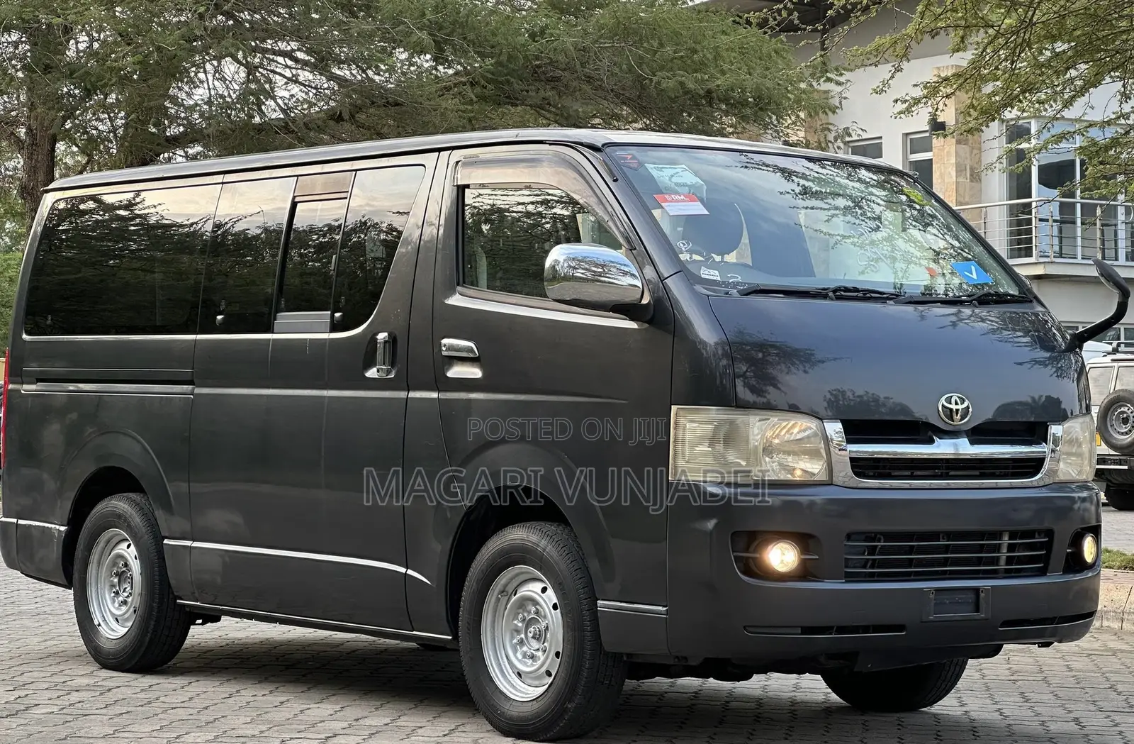 Toyota HiAce 2005 Grey
