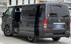 Toyota HiAce 2005 Black