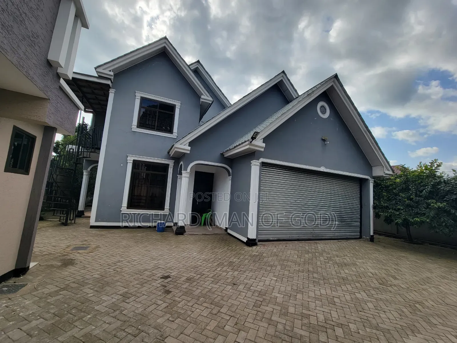 4bdrm Mansion in Central Business Area for rent