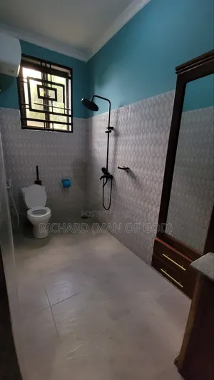 4bdrm Mansion in Central Business Area for rent