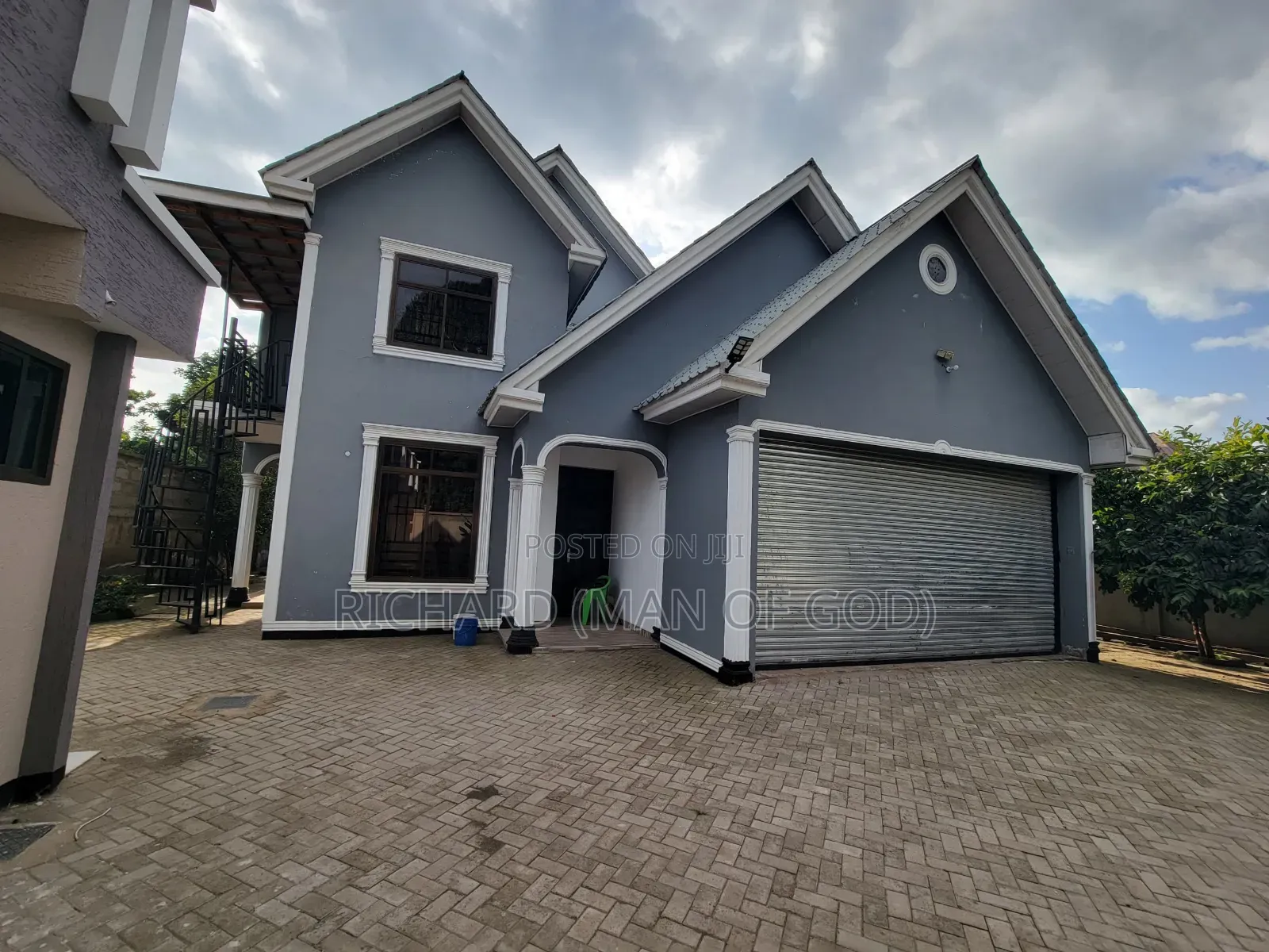 4bdrm Mansion in Central Business Area for rent