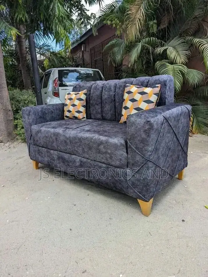 Punguzo La Bei Sofa La Watu Wawili Imara Sana Lina Mito Miwili Jipya