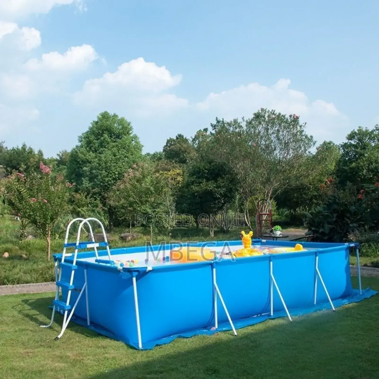 Swimming M4 (4.00m × 2.11m × 81cm)