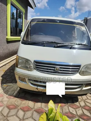 Toyota HiAce 2002 Silver
