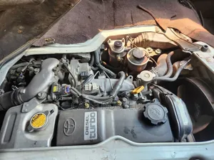 Toyota HiAce 2002 Silver