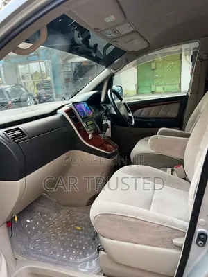 Toyota Alphard 2.4 Petrol AWD 2005 Silver