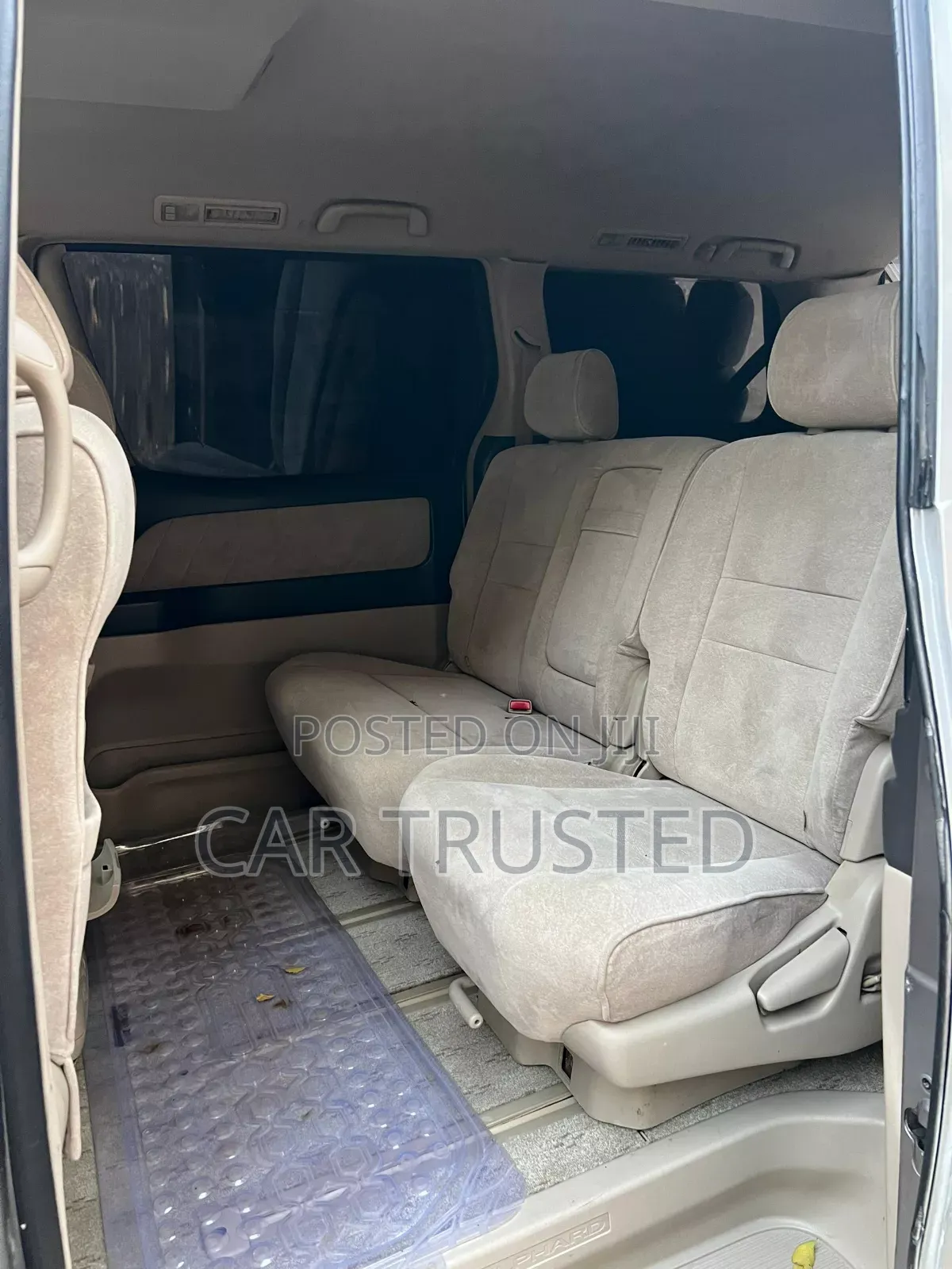 Toyota Alphard 2.4 Petrol AWD 2005 Silver
