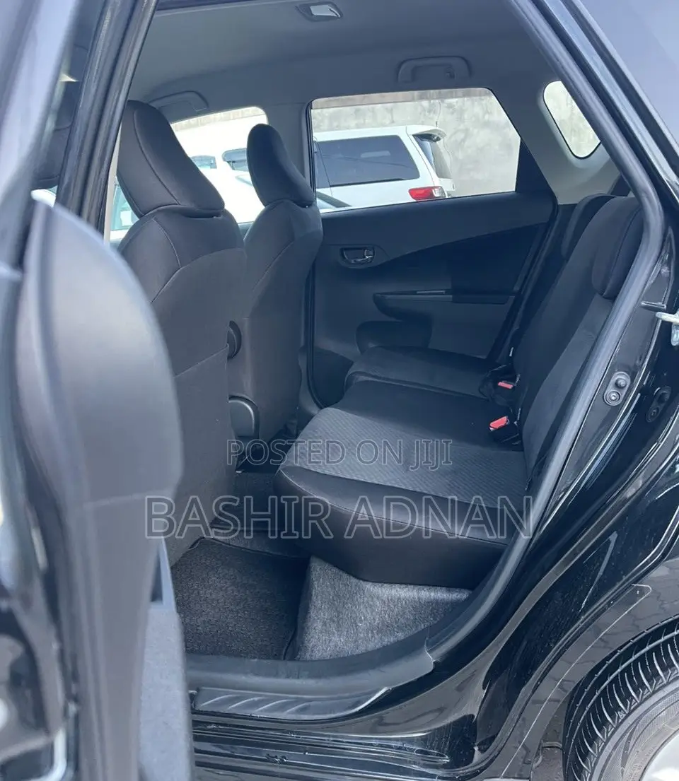 Toyota Ractis 1.5 FWD 2012 Black