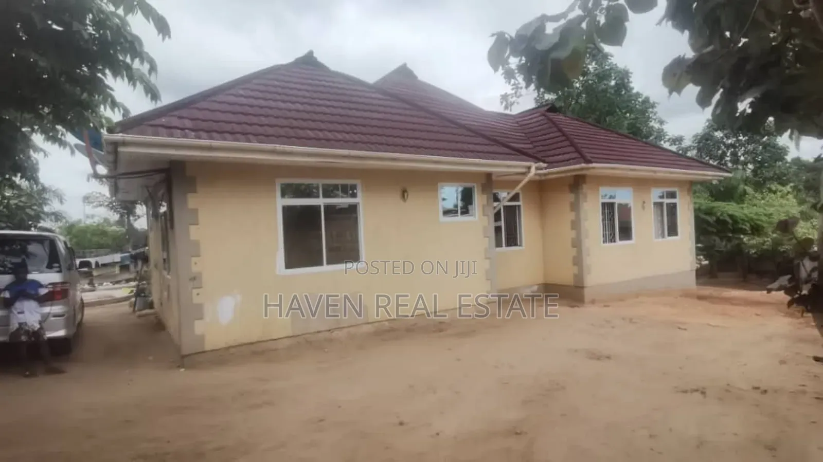 3bdrm House in Makongorosi for sale