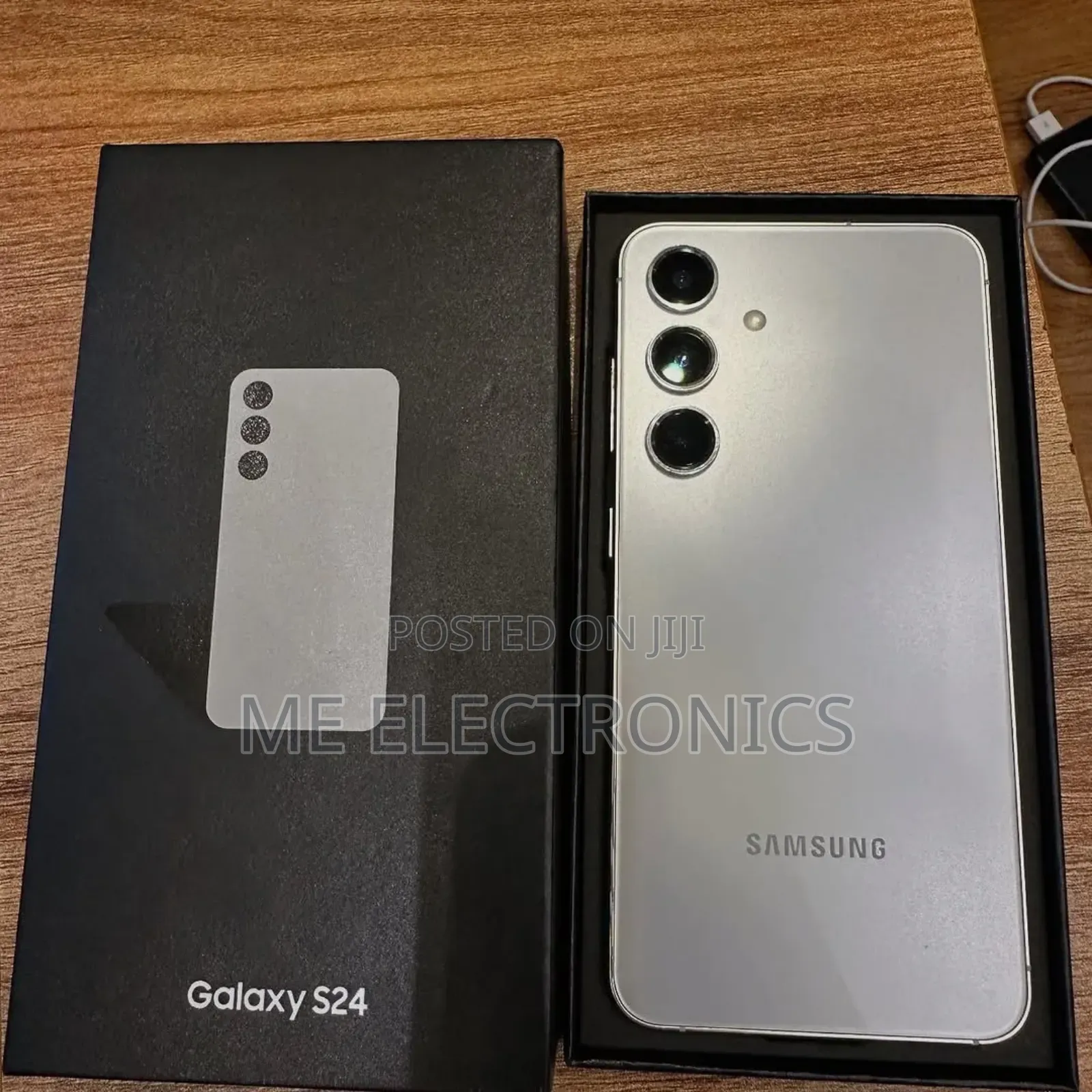 New Samsung Galaxy S24 256 GB