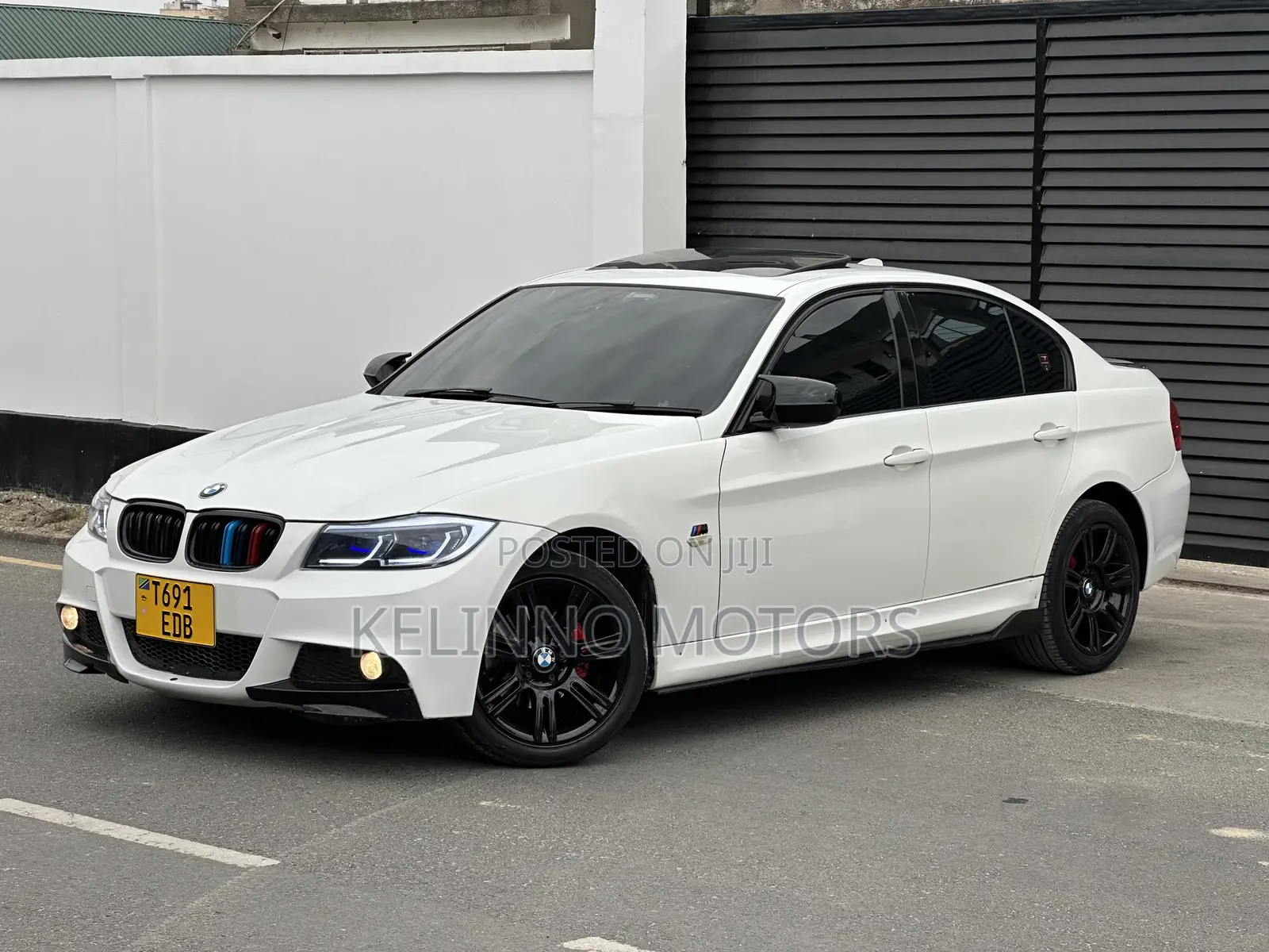 BMW 3 Series 2011 White