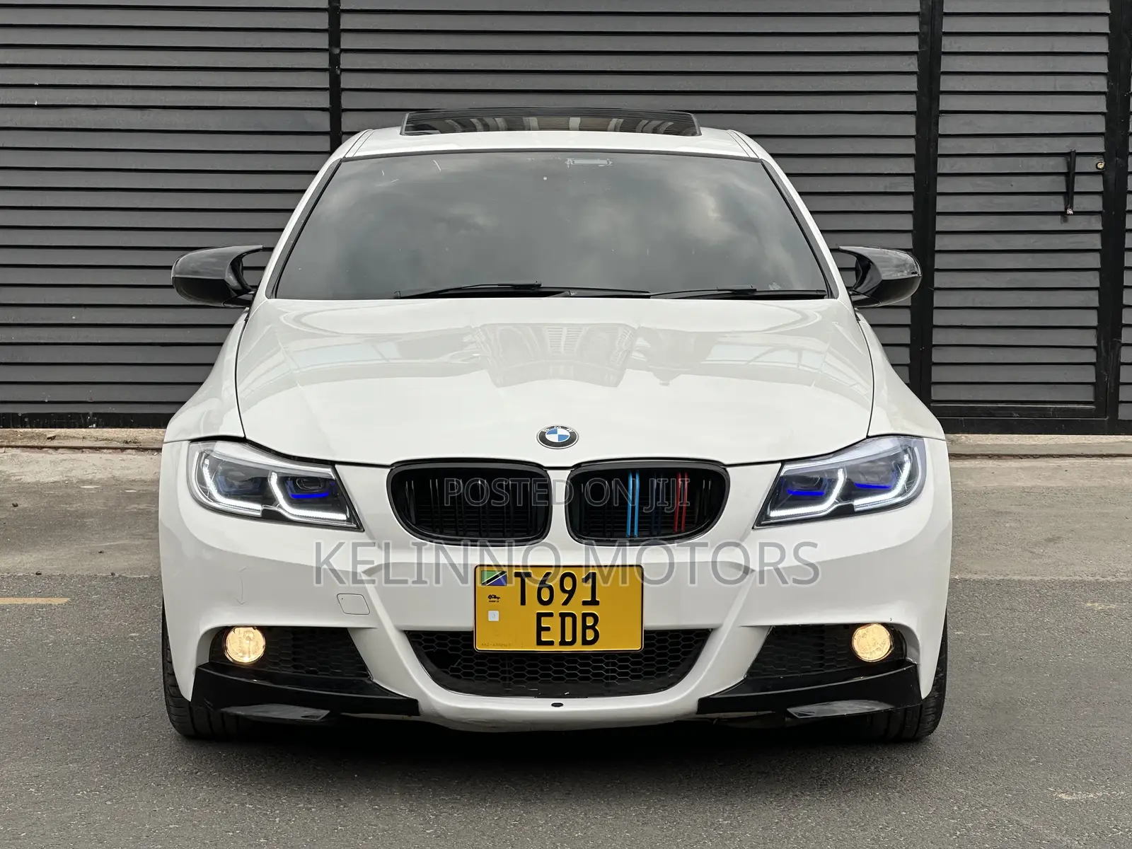 BMW 3 Series 2011 White