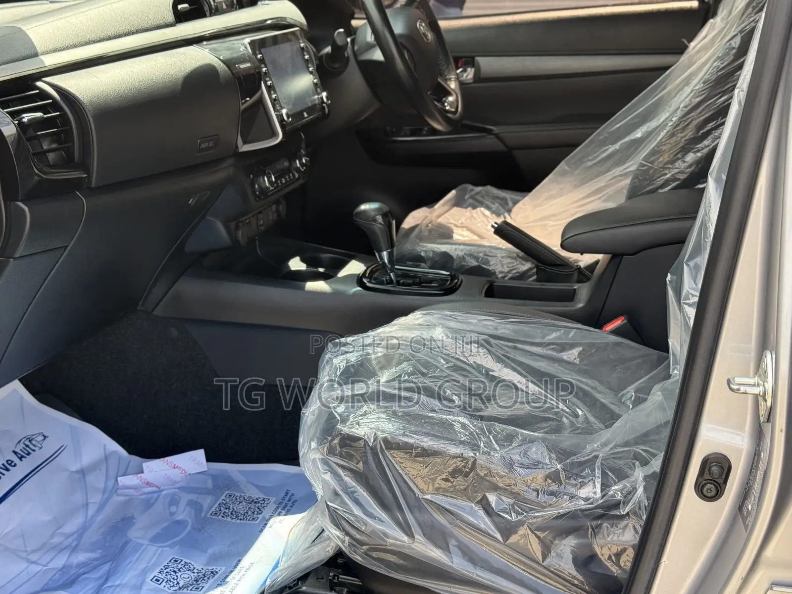 Toyota Hilux Revo Double Cab Deisel 2.8 AWD 2022 Silver