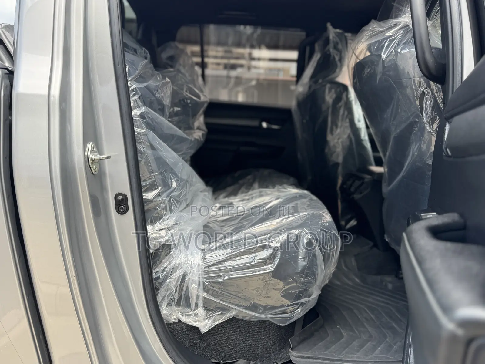 Toyota Hilux Revo Double Cab Deisel 2.8 AWD 2022 Silver
