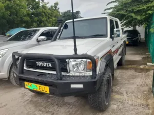 Toyota Land Cruiser 2024 White
